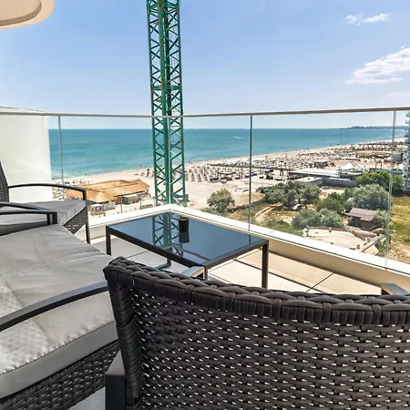 Διαμέρισμα Skyview In Axxis Nova *