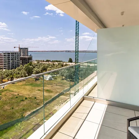 Skyview7 In Axxis Nova Apartment *
